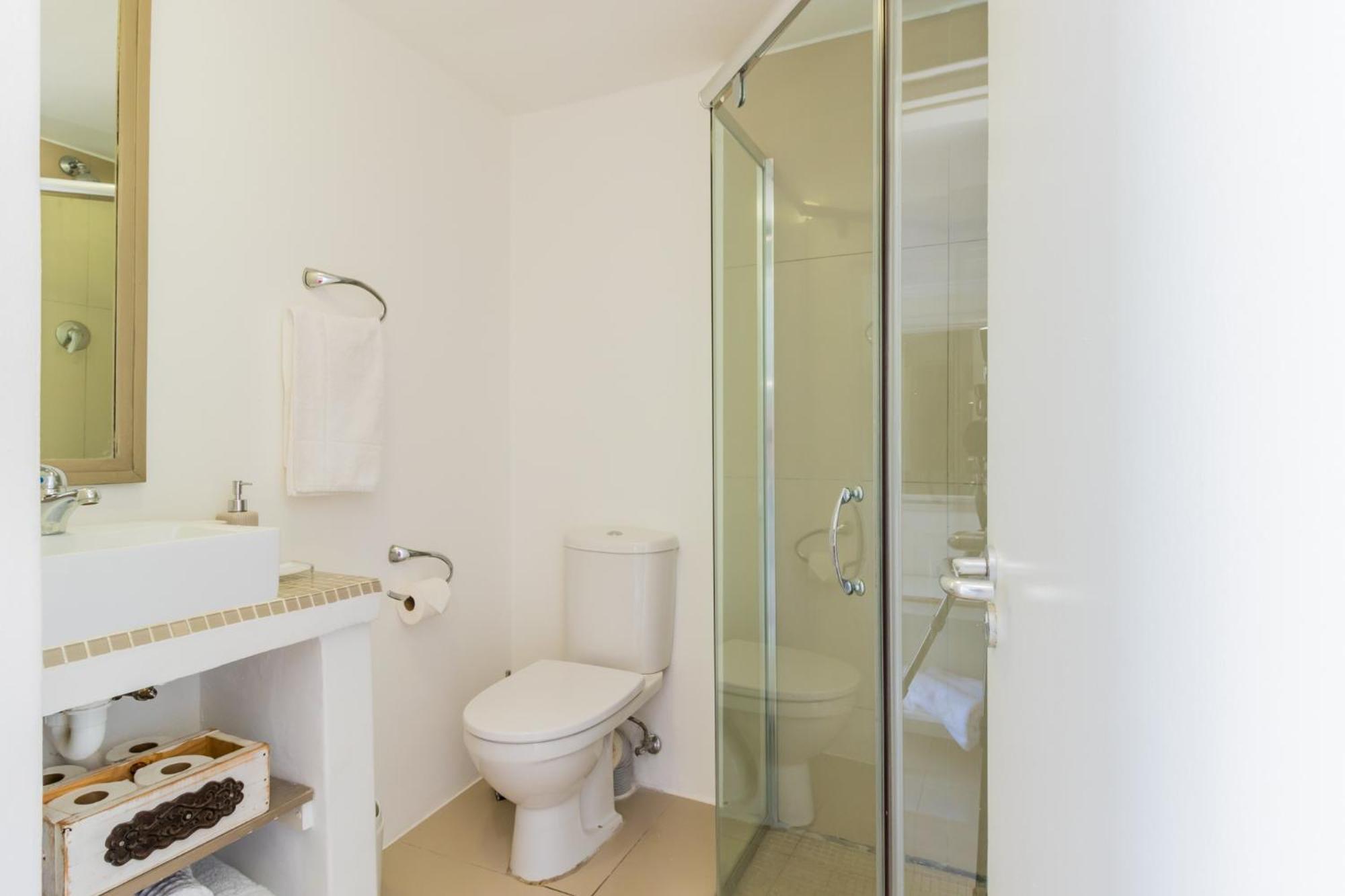 White Waves Beach House Bloubergstrand Exterior photo