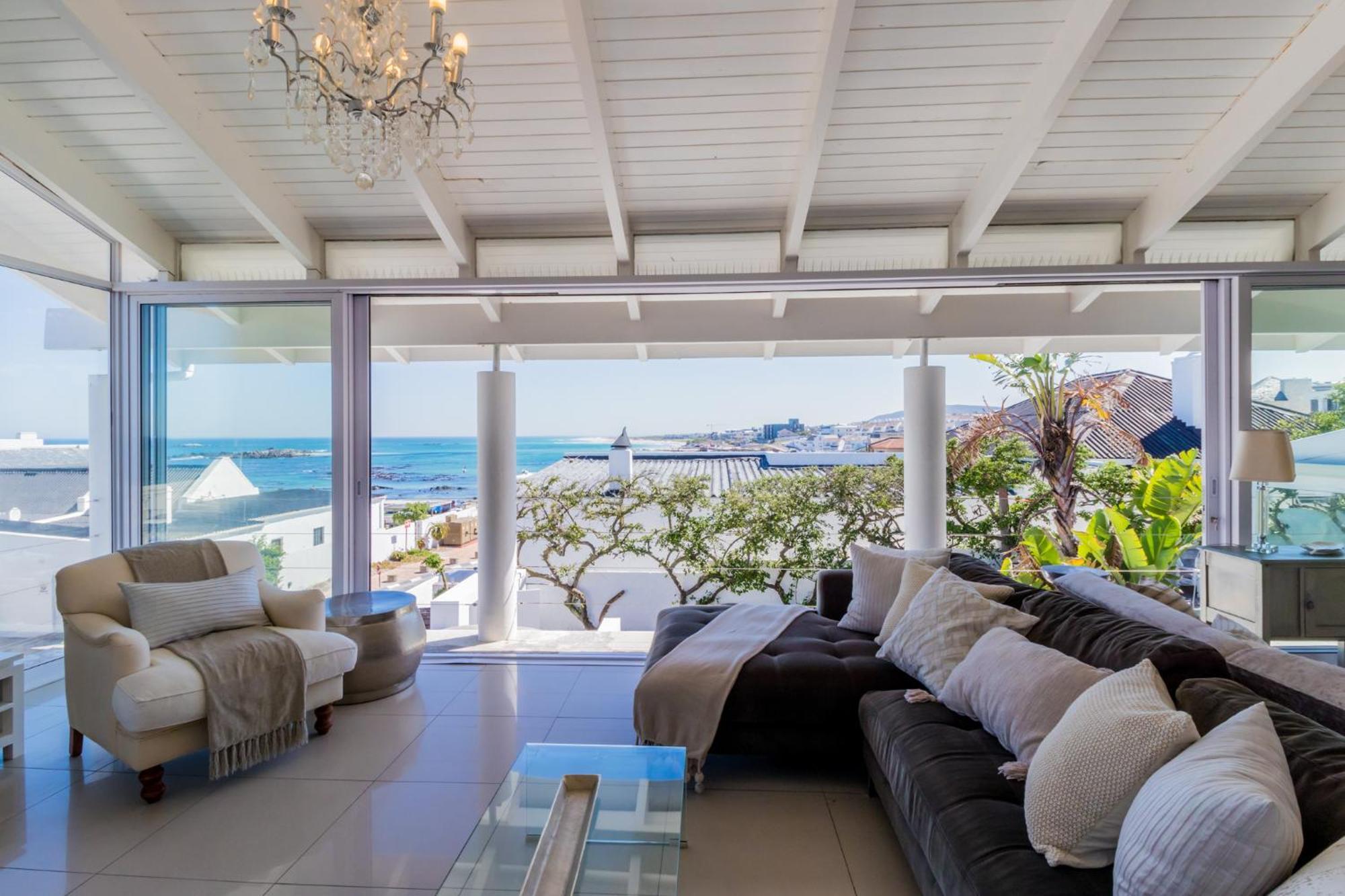 White Waves Beach House Bloubergstrand Exterior photo